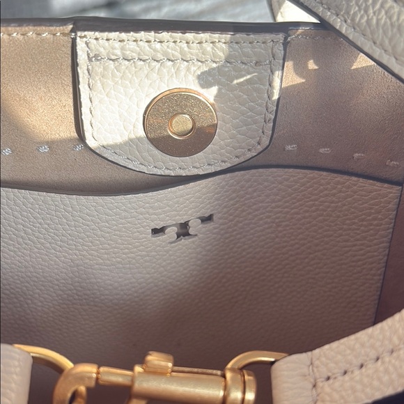 Tory Burch Small McGraw Bag - Picture 8 of 12